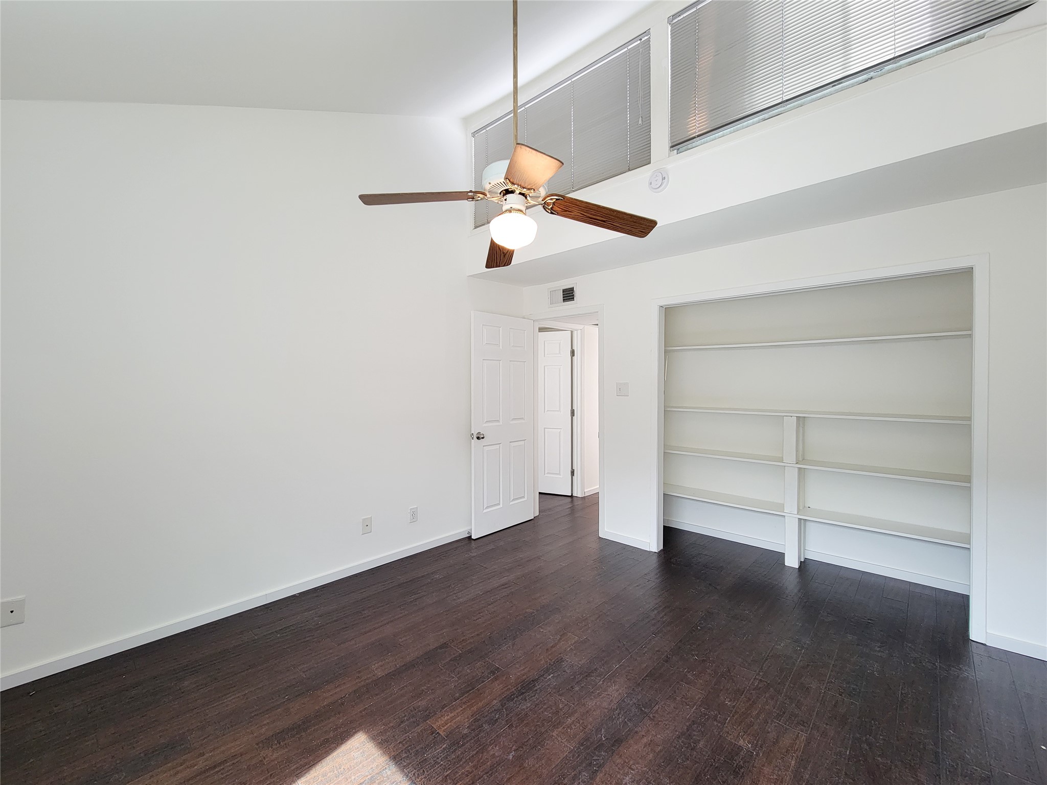 2243 West Alabama Street, Unit B Houston, TX 77098 - Photo 30 of 44 a view of an empty room with a window