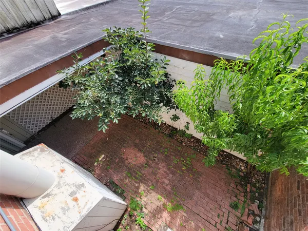 $2,240 | 2243 West Alabama Street, Unit B, Houston, TX 77098