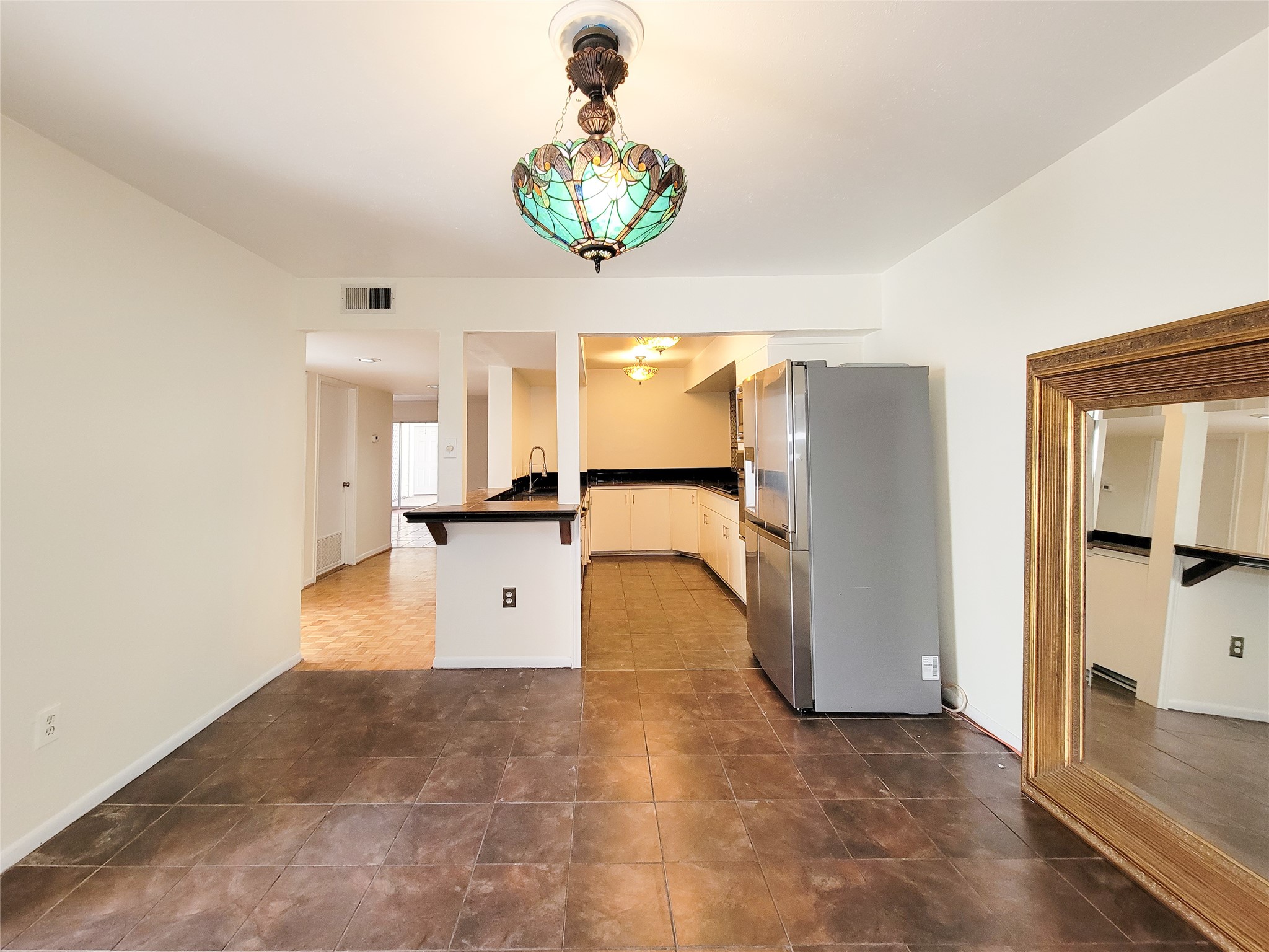 2243 West Alabama Street, Unit B Houston, TX 77098 - Photo 9 of 44