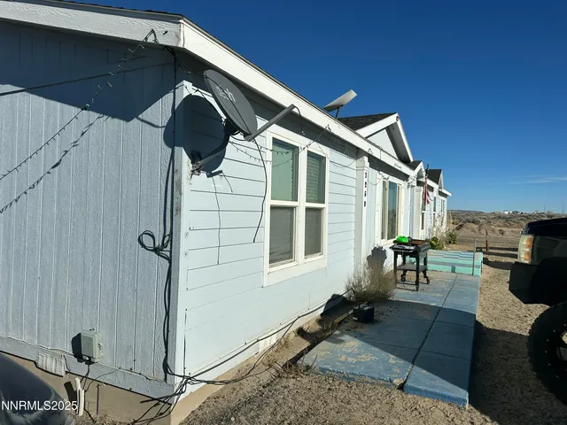 $500,000 | 3250 4th Street, Silver Springs, NV 89429