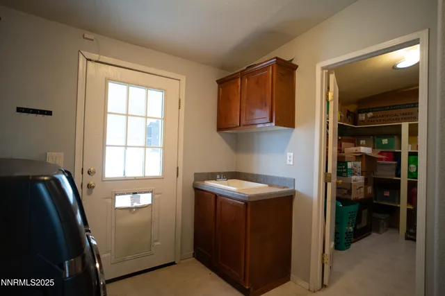 $500,000 | 3250 4th Street, Silver Springs, NV 89429