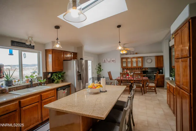 $500,000 | 3250 4th Street, Silver Springs, NV 89429