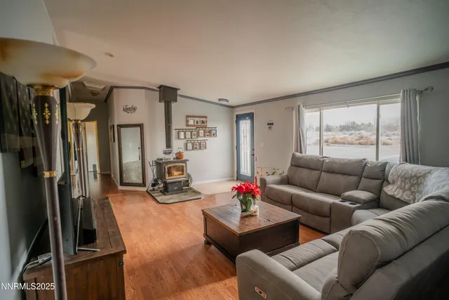 $500,000 | 3250 4th Street, Silver Springs, NV 89429