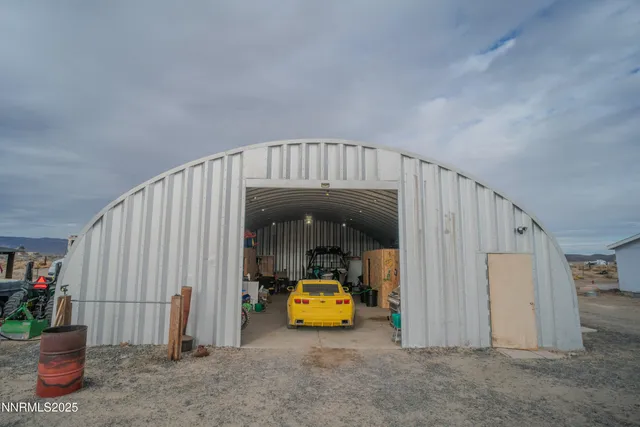 $500,000 | 3250 4th Street, Silver Springs, NV 89429