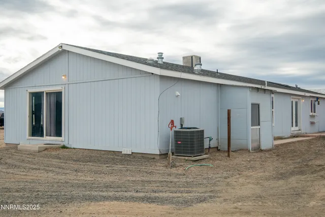$500,000 | 3250 4th Street, Silver Springs, NV 89429