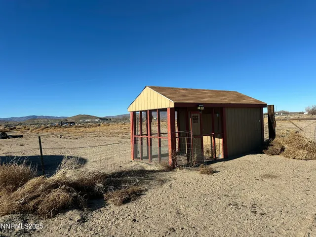 $500,000 | 3250 4th Street, Silver Springs, NV 89429