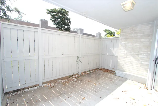 $1,300 | 10639 Braes Bend Drive, Houston, TX 77071