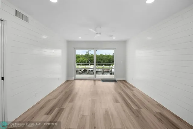 $2,500 | 200 North El Mar Drive, Unit B202, Jensen Beach, FL 34957