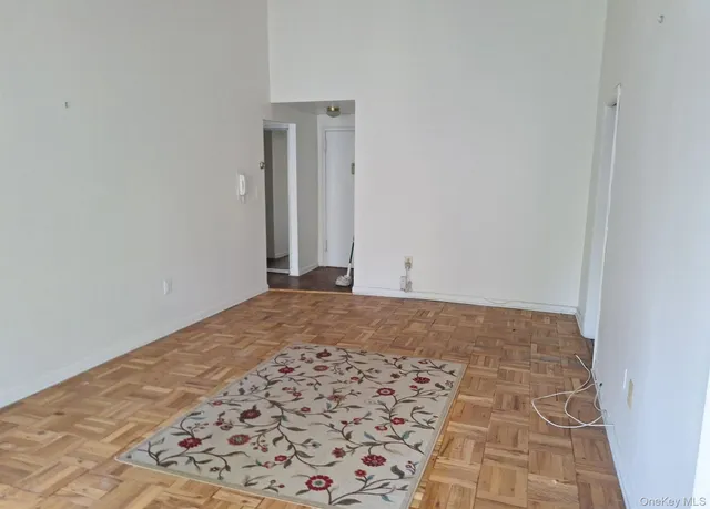 $119,000 | 838 Pelhamdale Avenue, Unit 3R, New Rochelle, NY 10801