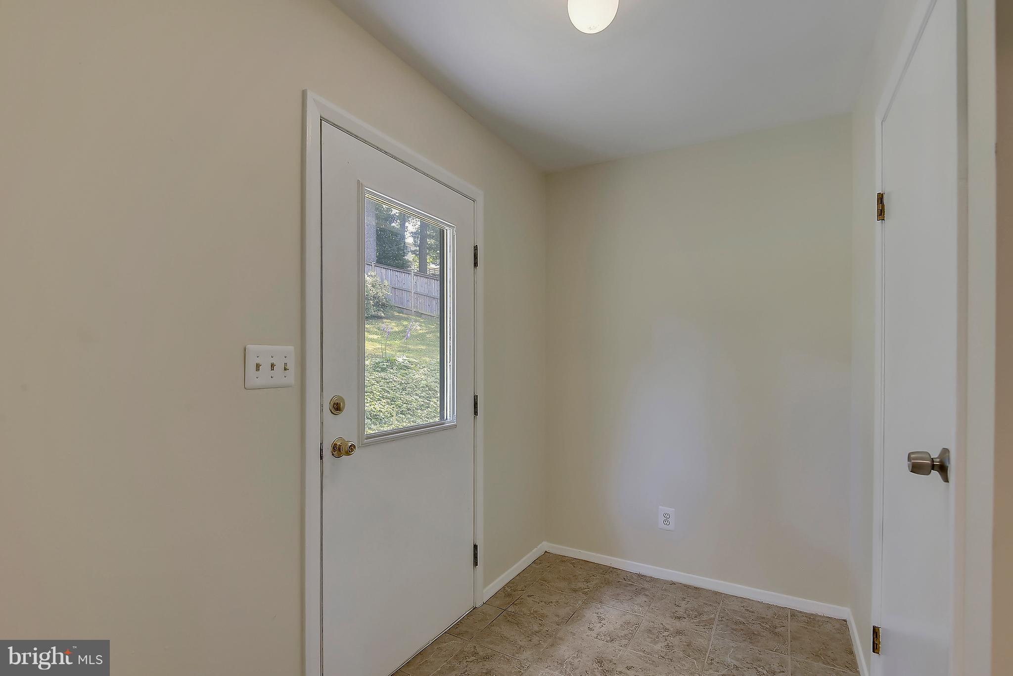 23825 Stringtown Road Clarksburg, MD 20871 - Photo 28 of 29 Mud Room - Main Level