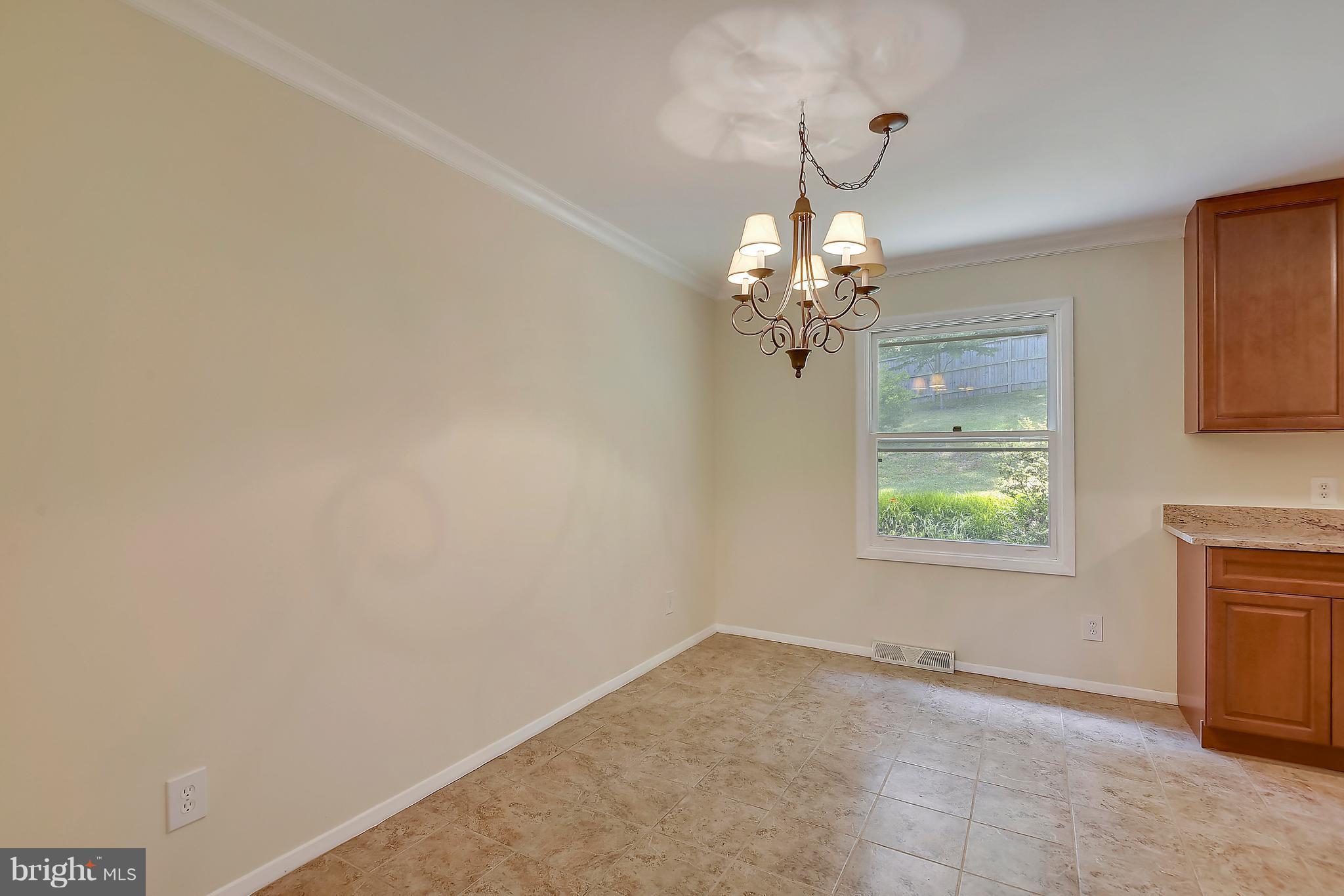 23825 Stringtown Road Clarksburg, MD 20871 - Photo 7 of 29 Dining Area