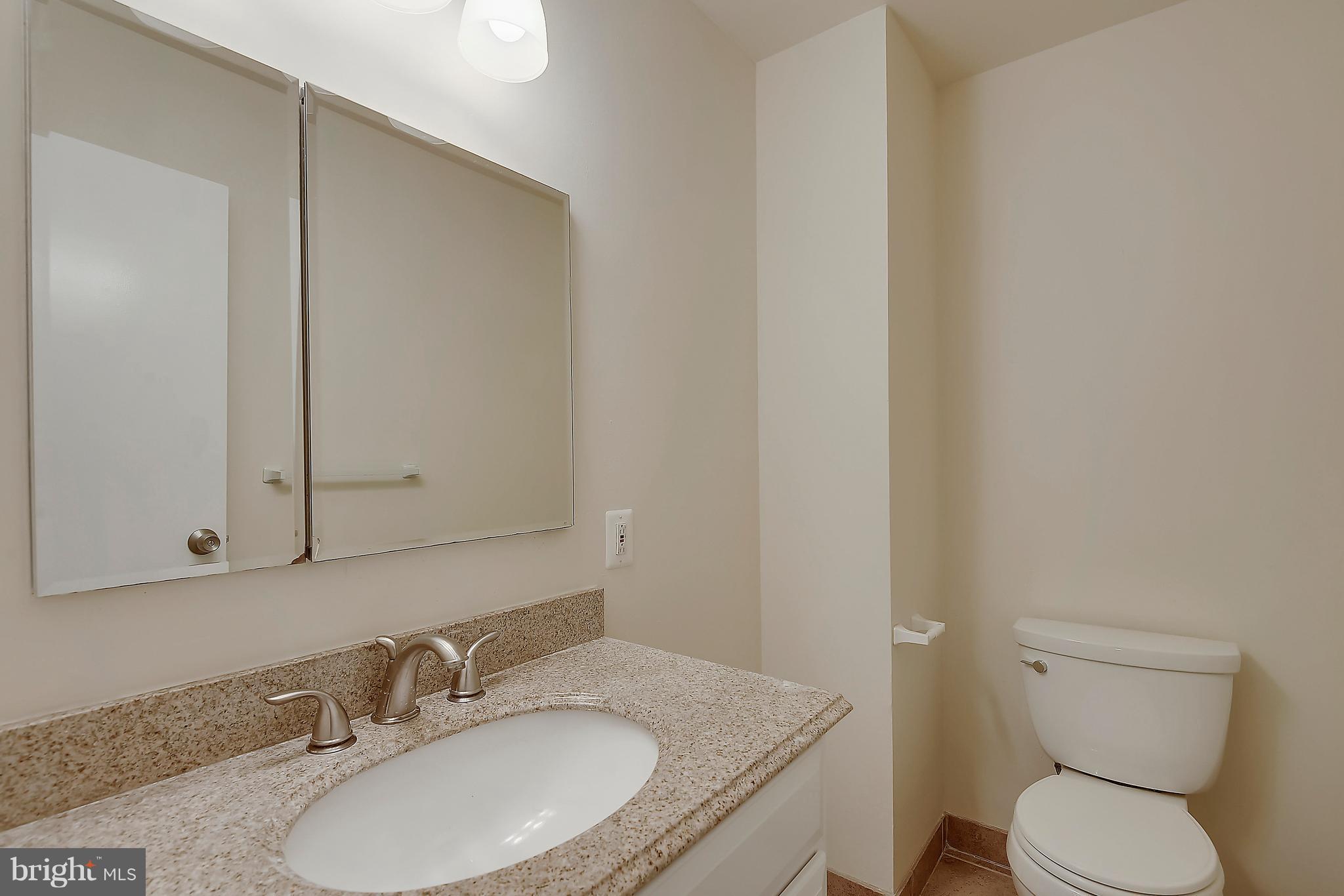 23825 Stringtown Road Clarksburg, MD 20871 - Photo 9 of 29 Powder Room
