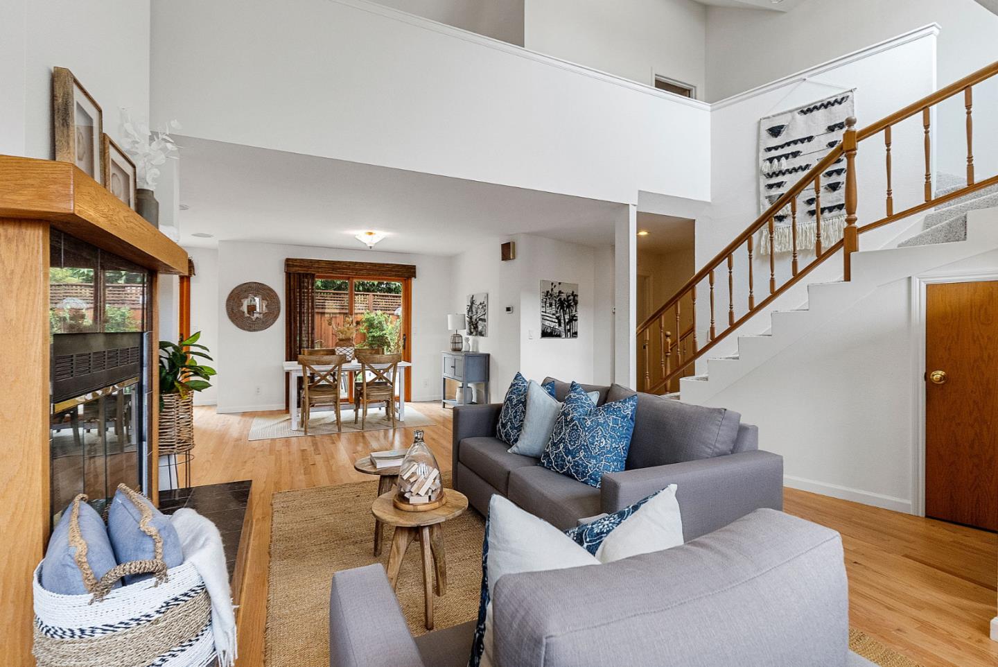 1817 Via Pacifica Aptos, CA 95003 - Photo 4 of 40 a living room with furniture and a potted plant