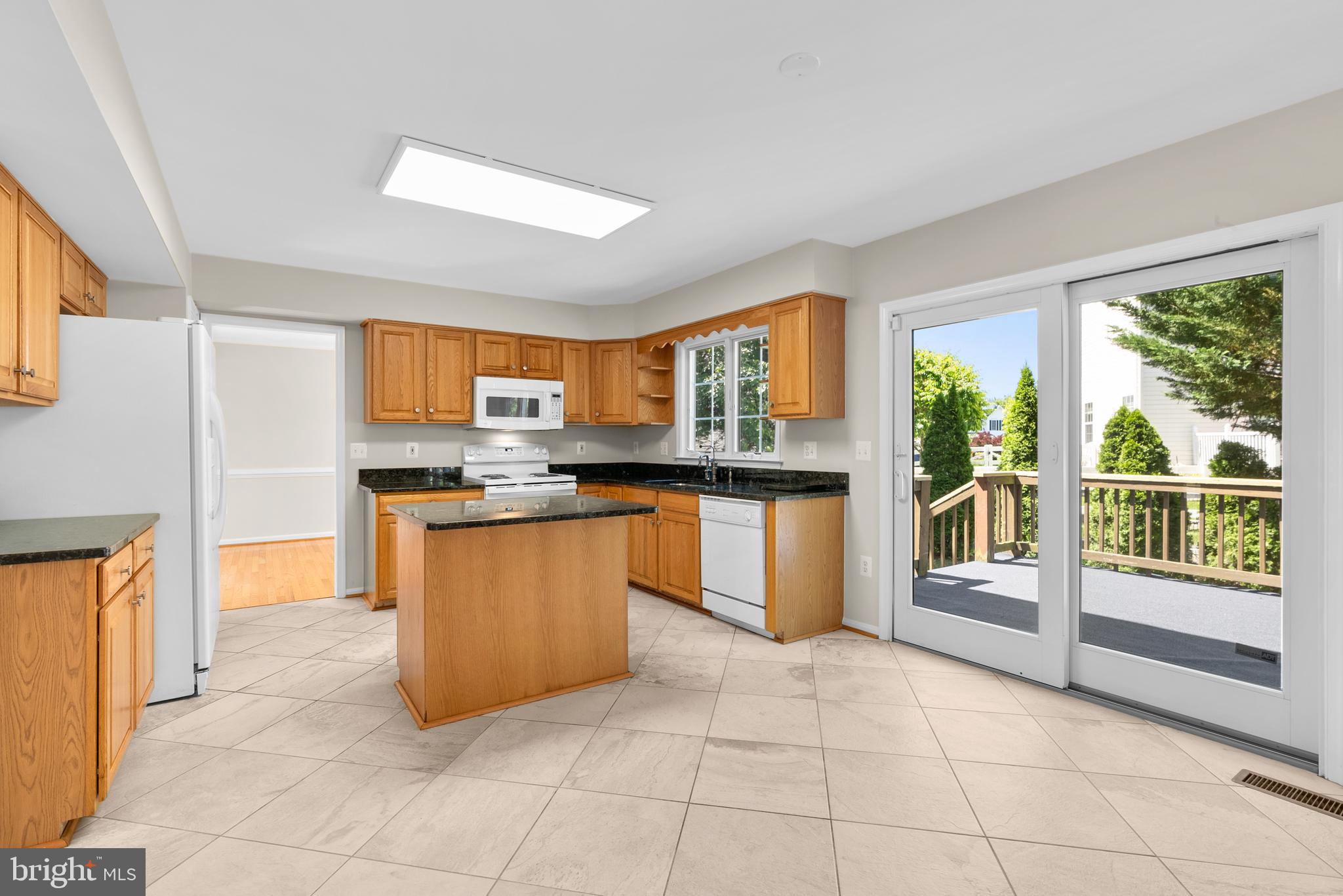 1003 Bexhill Drive Frederick, MD 21702 - Photo 12 of 38 Eat-in kitchen area leads to the deck