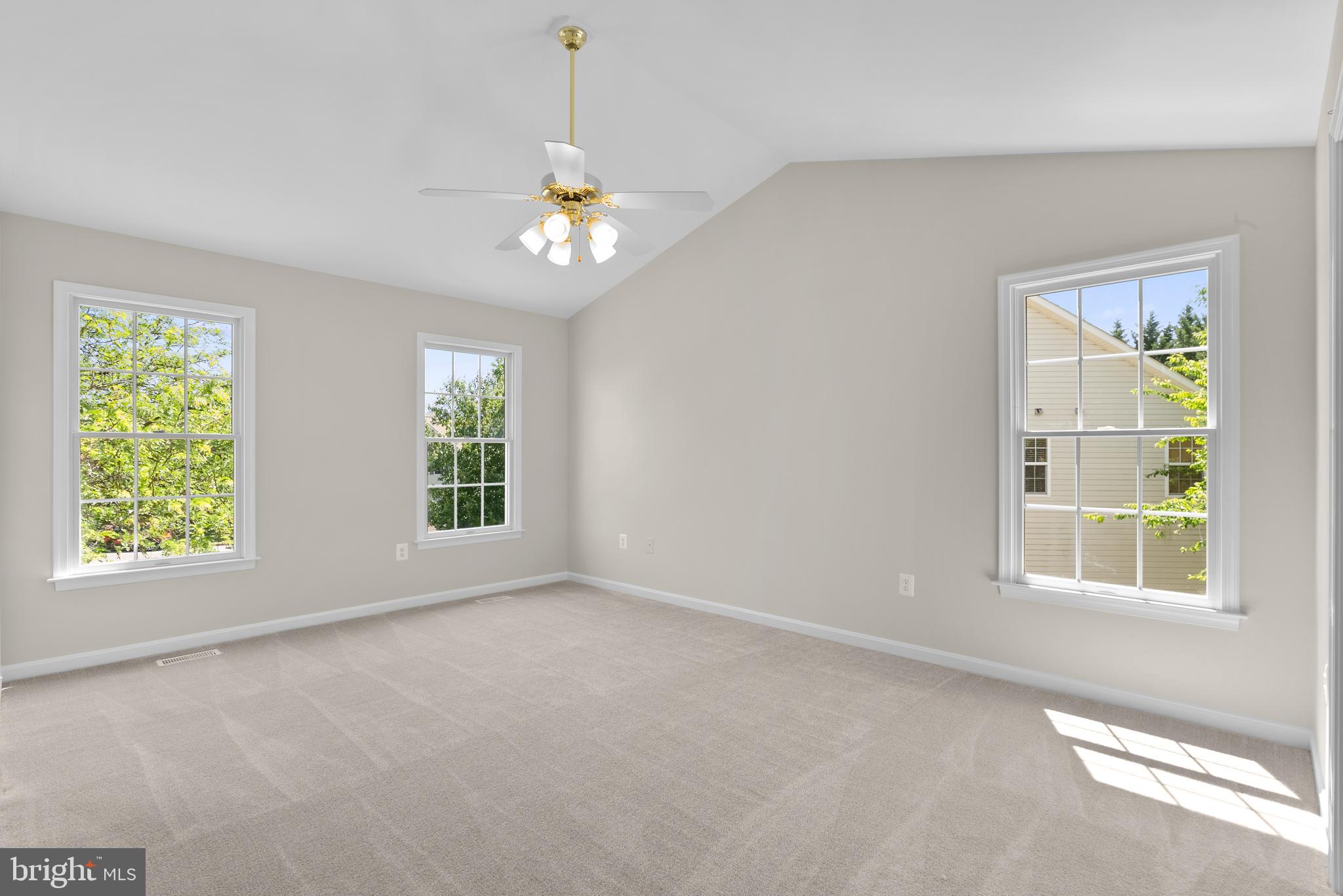 1003 Bexhill Drive Frederick, MD 21702 - Photo 20 of 38 Owner's ensuite