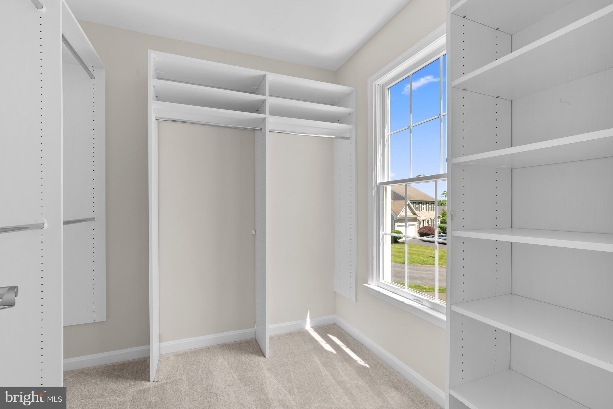 1003 Bexhill Drive Frederick, MD 21702 - Photo 22 of 38 Owner's walk-in closet