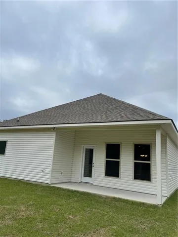 $2,200 | 73323 Forest Creek Drive, Covington, LA 70433