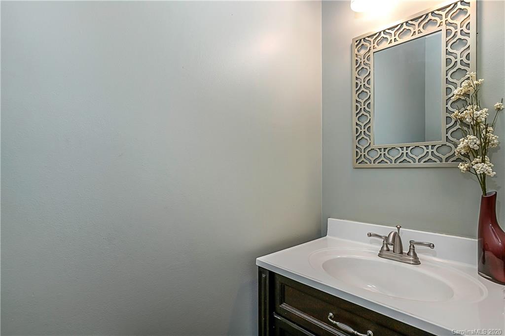 1316 Golden Ridge Road Lake Wylie, SC 29710 - Photo 14 of 35 Gallery Image 14