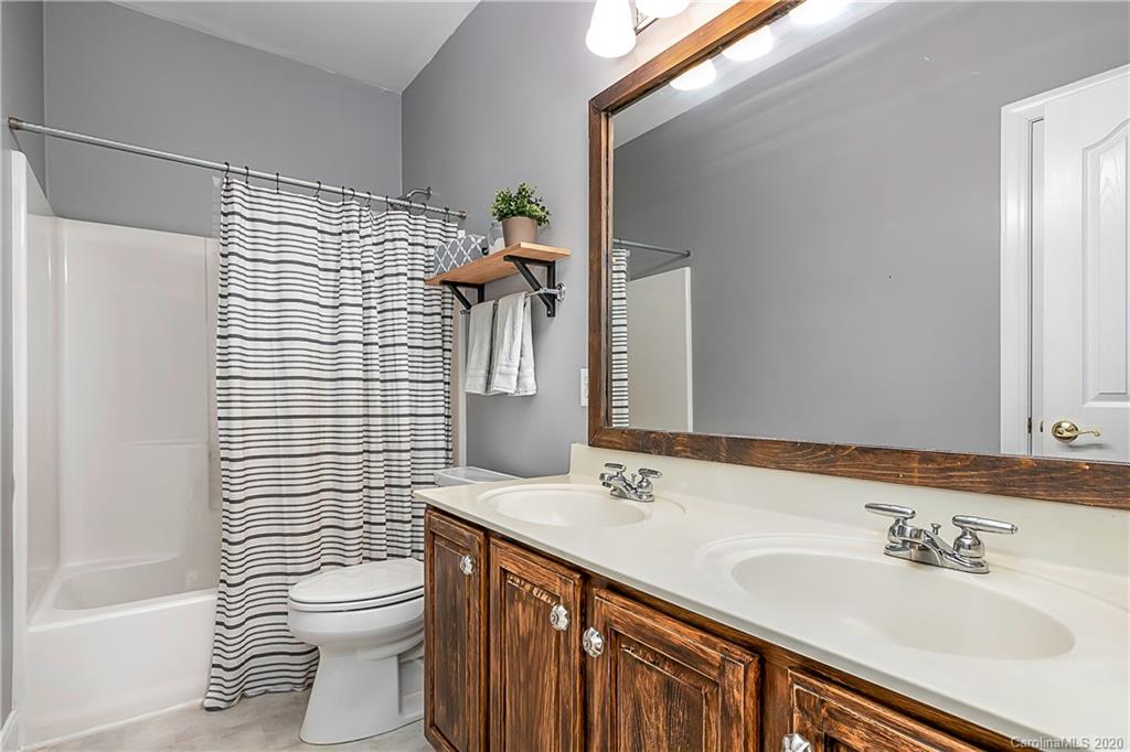 1316 Golden Ridge Road Lake Wylie, SC 29710 - Photo 29 of 35 Gallery Image 29