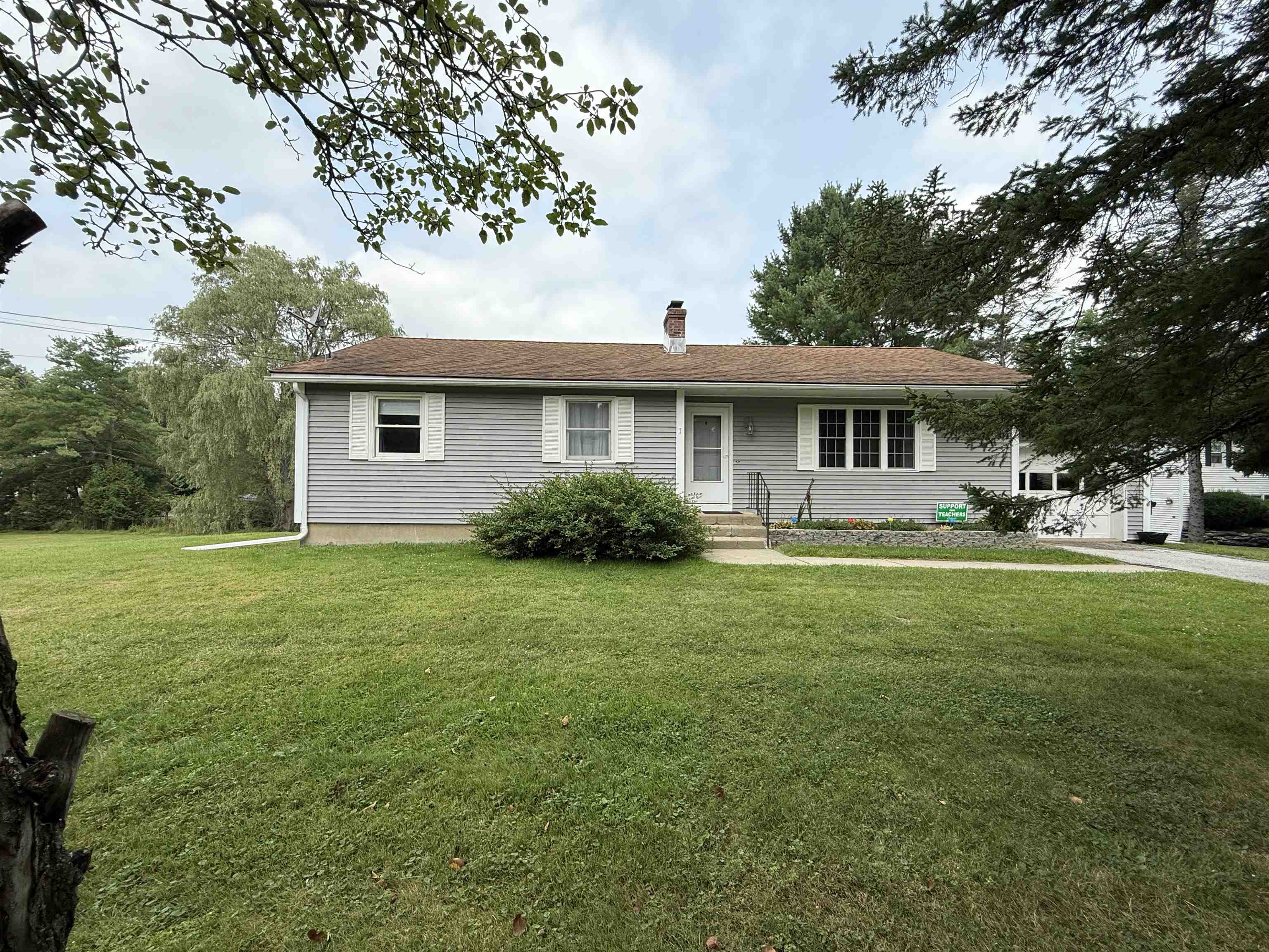 1 Tuttle Meadow Drive Rutland, VT 05701 - Photo 1 of 31