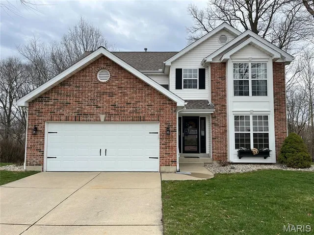 $2,795 | 540 Highland View Drive, O'Fallon, IL 62269