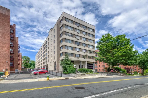 $3,150 | 7 Lake Street, Unit 8B, White Plains, NY 10601