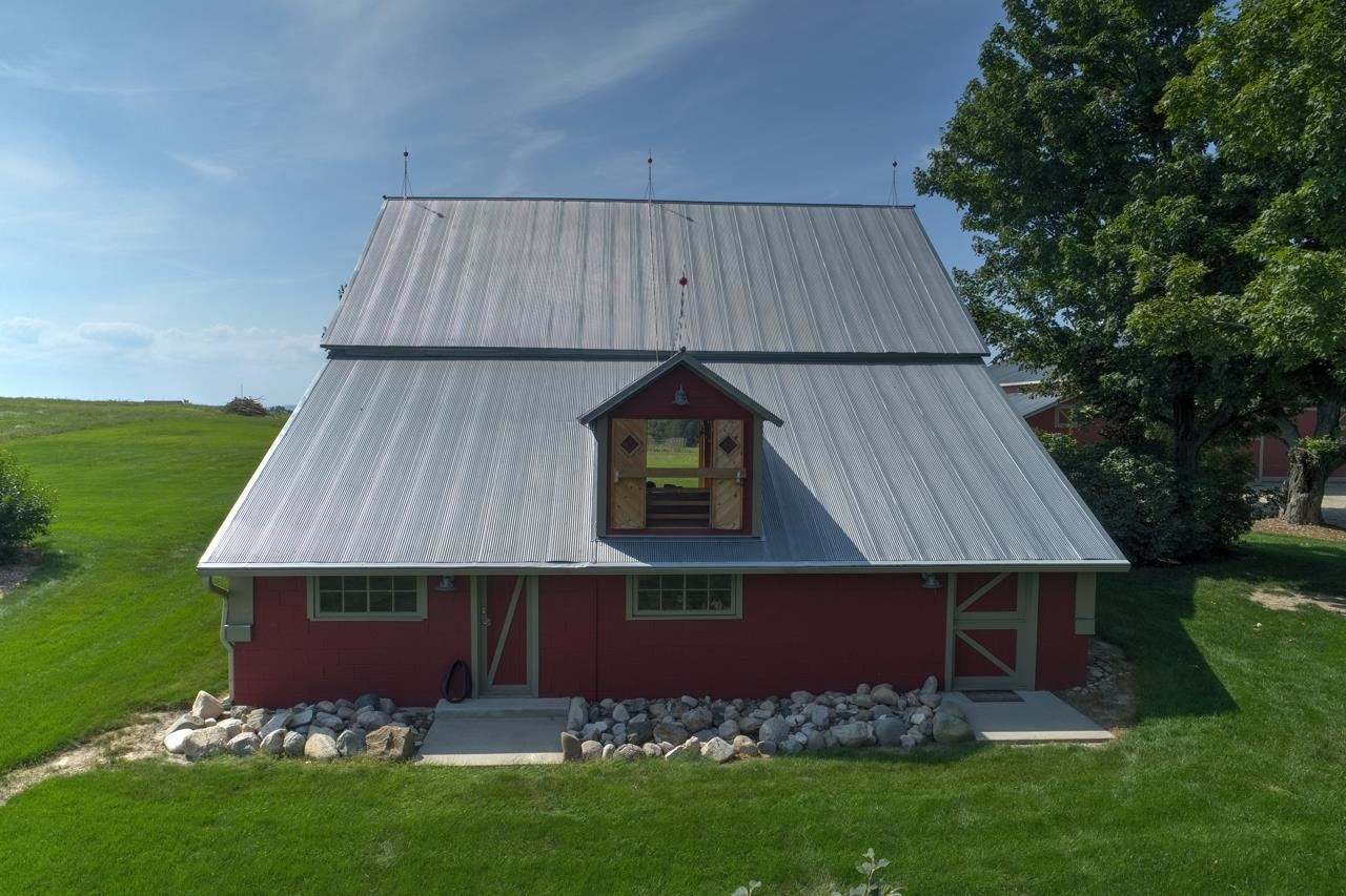 12655 Center Road Traverse City, MI 49686 - Photo 33 of 73