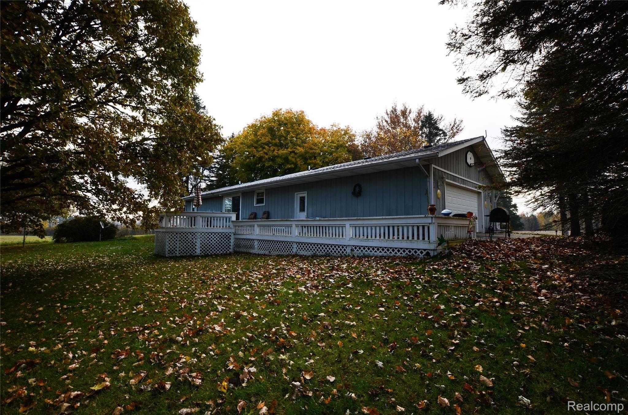 373 East Millington Road Mayville, MI 48744 - Photo 8 of 34 DSC_8495.jpg