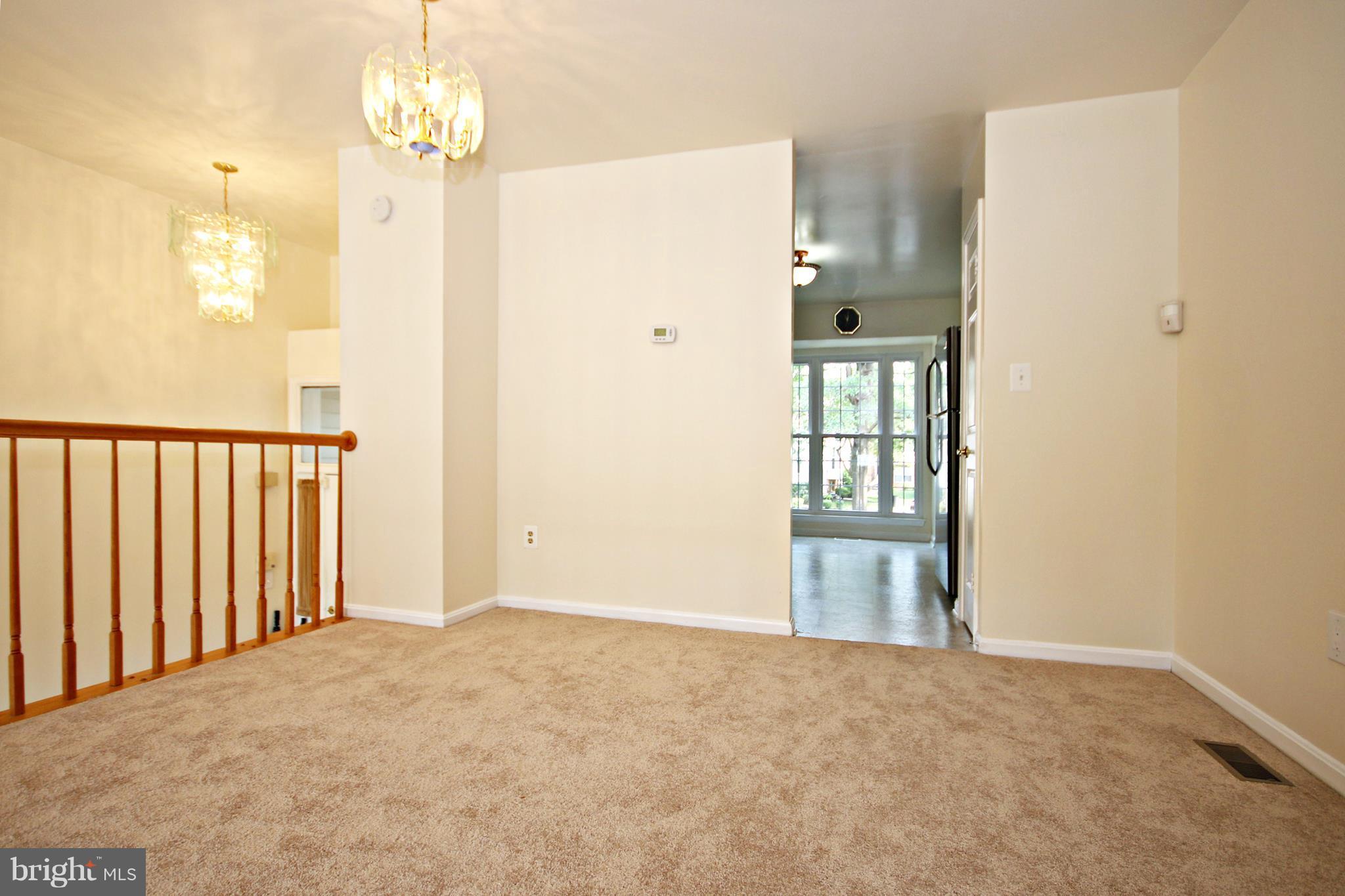 30 Dawn View Court Silver Spring, MD 20904 - Photo 4 of 24 Dining Room