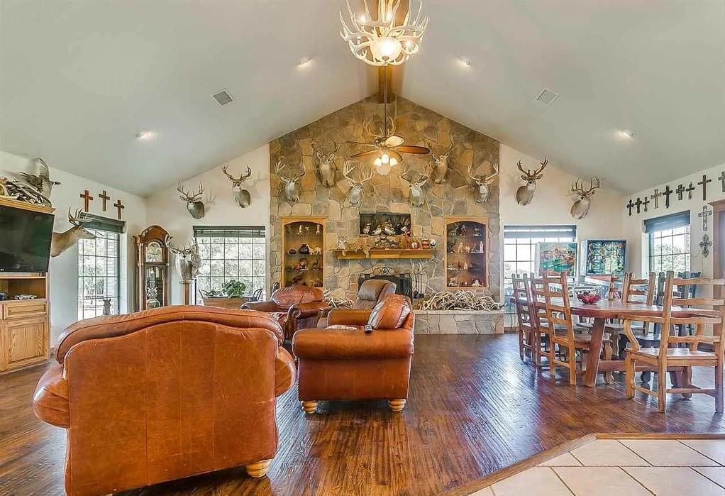 499 Ford Road Bowie, TX 76230 - Photo 8 of 40