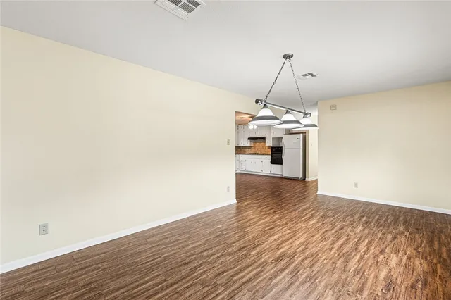 $440,000 | 281 Lakeside Drive, China Spring, TX 76633