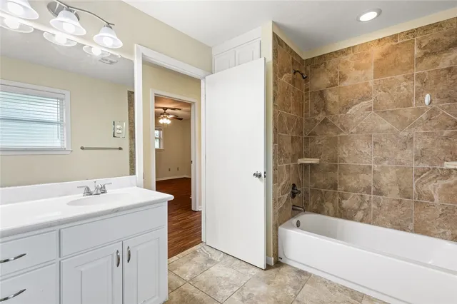 $440,000 | 281 Lakeside Drive, China Spring, TX 76633