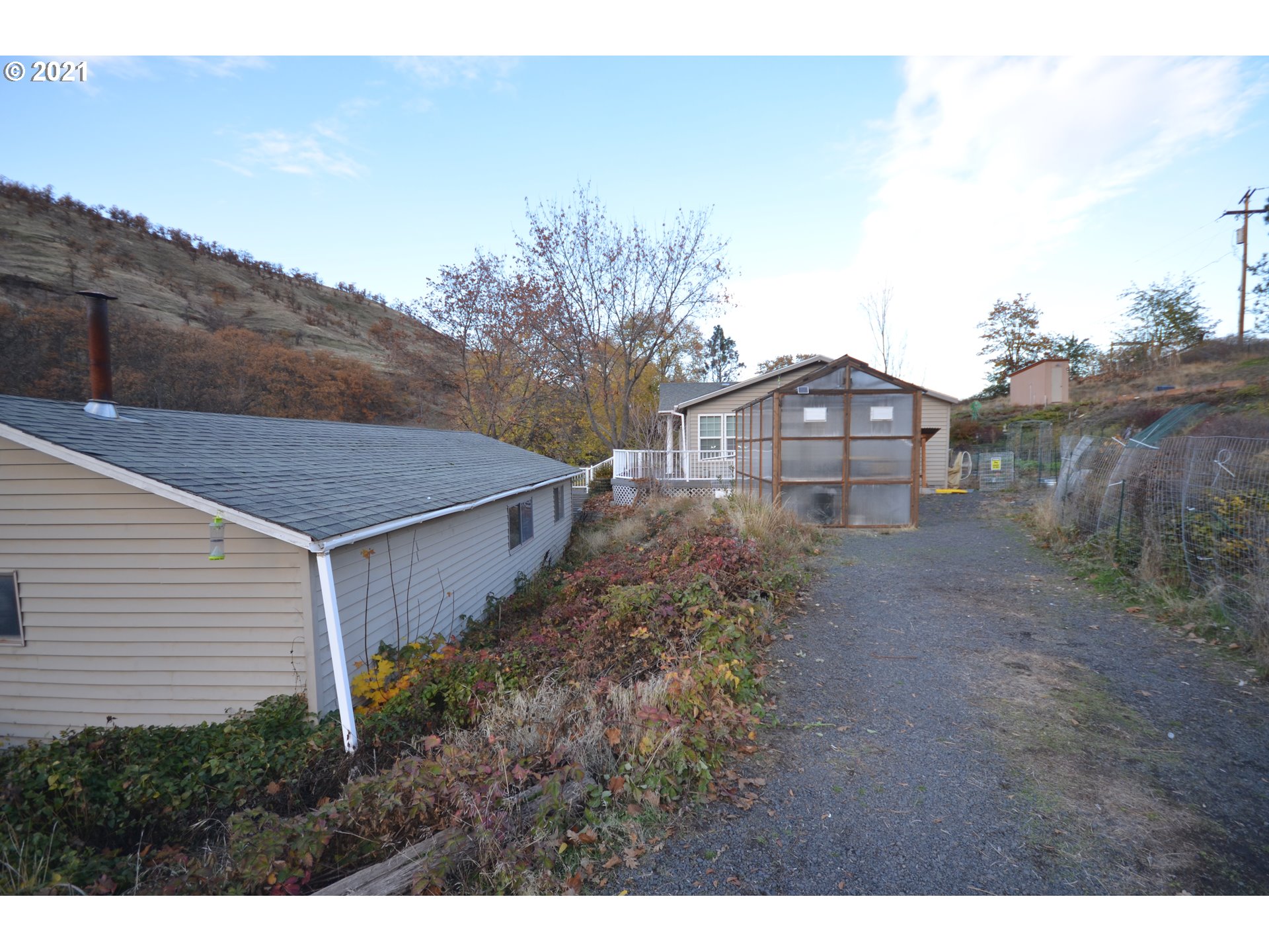 4570 Orchard Road The Dalles, OR 97058 - Photo 9 of 32 Gallery Image 9