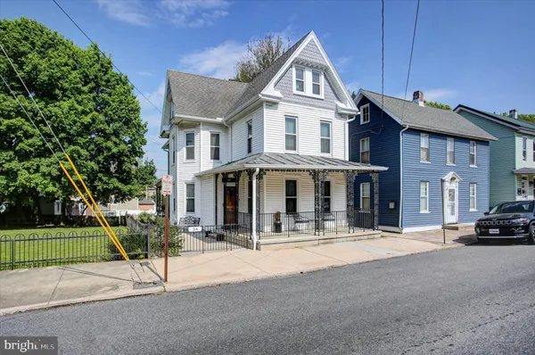 $265,000 | 54 Clayton Avenue, Waynesboro, PA 17268