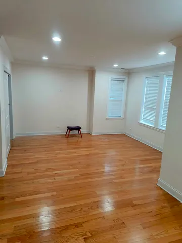 $3,300 | 5610 North Glenwood Avenue, Chicago, IL 60660