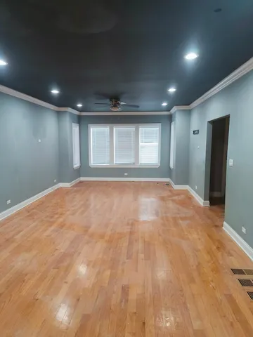 $3,300 | 5610 North Glenwood Avenue, Chicago, IL 60660