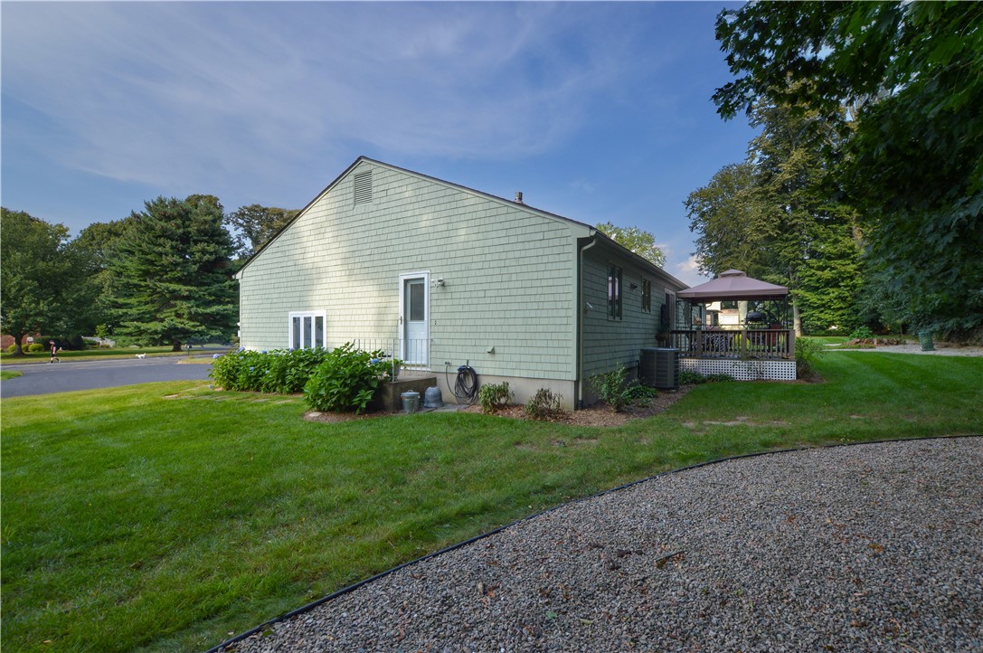 17 Hanley Farm Road, Unit 17 Warren, RI 02885 - Photo 29 of 41