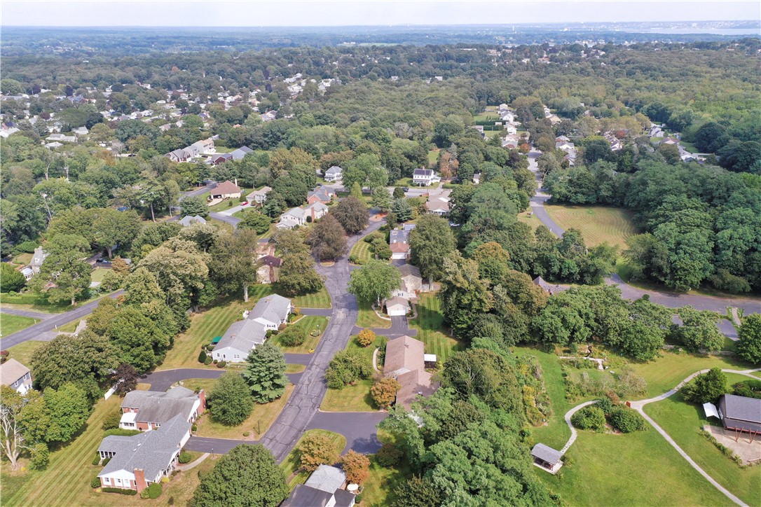 17 Hanley Farm Road, Unit 17 Warren, RI 02885 - Photo 31 of 41