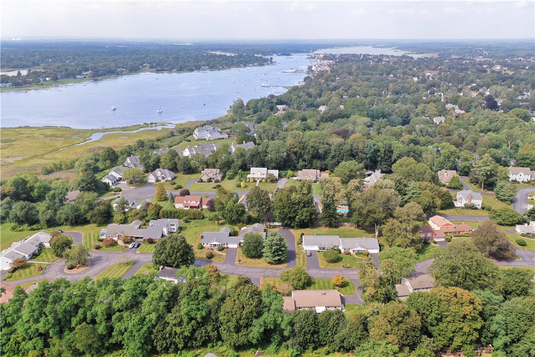 17 Hanley Farm Road, Unit 17 Warren, RI 02885 - Photo 32 of 41