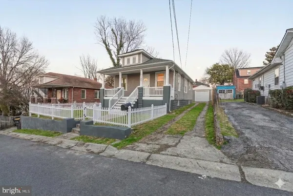 $425,000 | 1126 Jansen Avenue, Capitol Heights, MD 20743