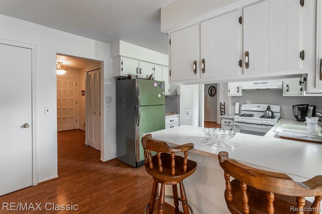 25886 Branchaster Road Farmington Hills, MI 48336 - Photo 12 of 35