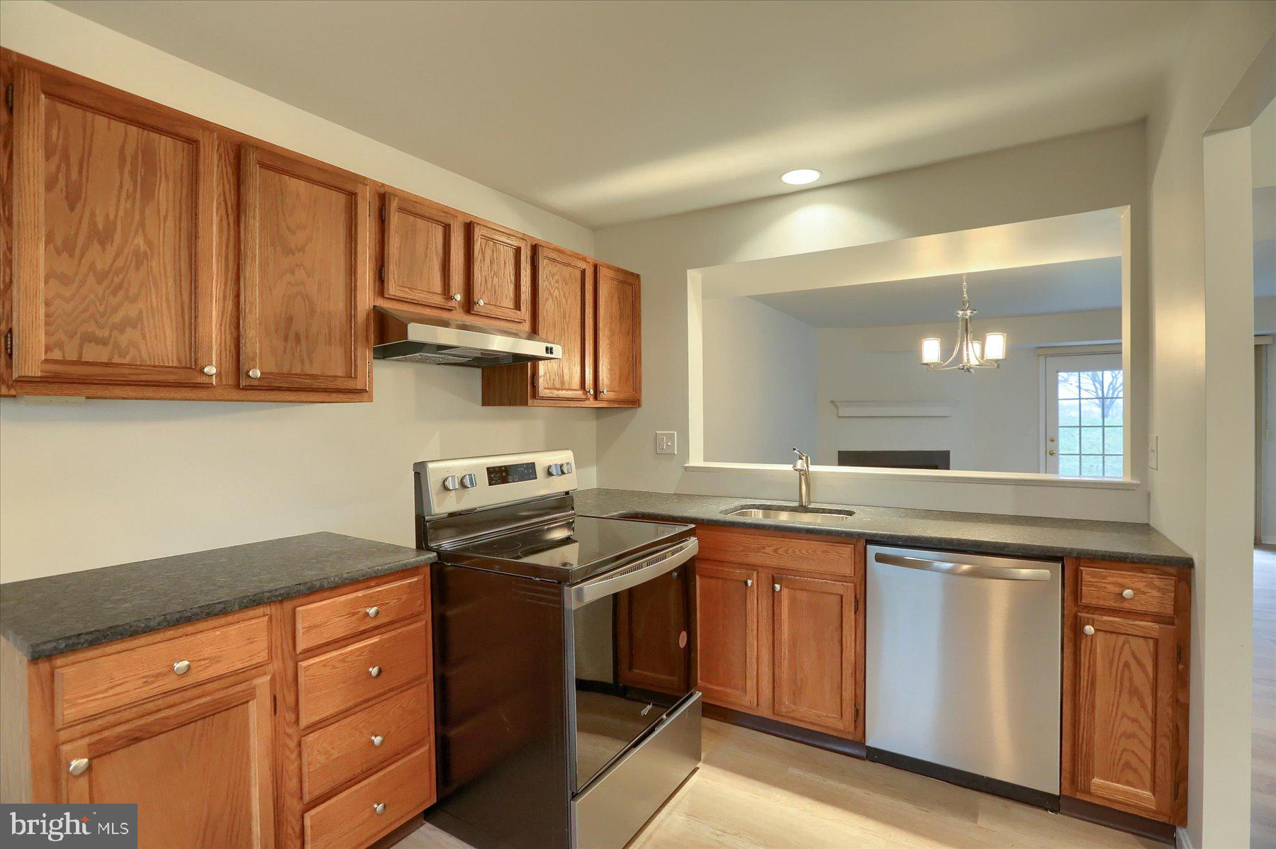 2184 Wexford Road Palmyra, PA 17078 - Photo 7 of 36 Gallery Image 7