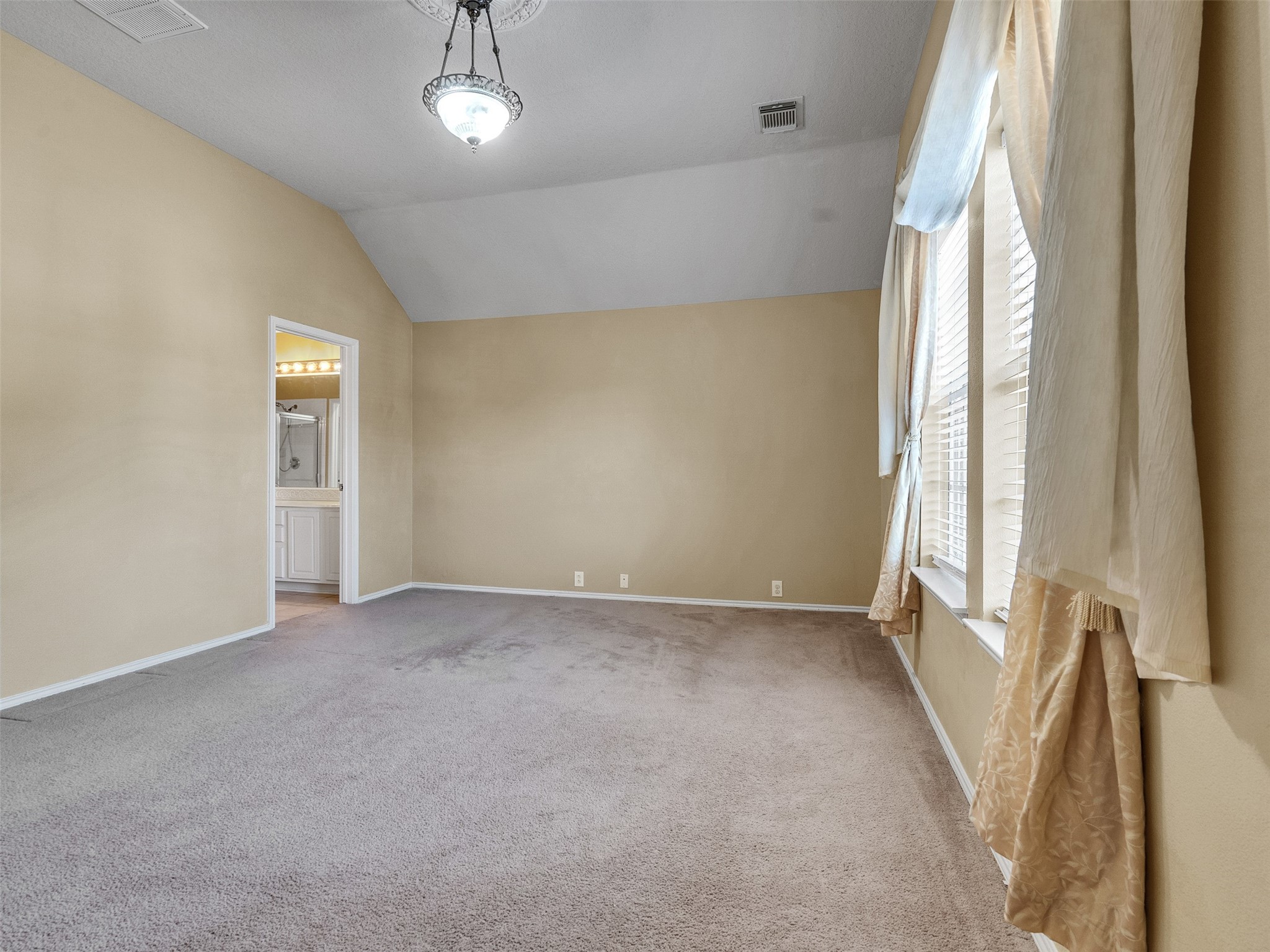 4815 Cottage Stone Lane Katy, TX 77449 - Photo 29 of 48 an empty room with windows