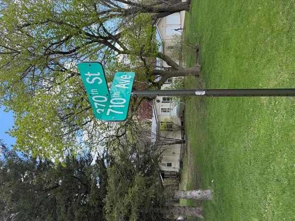 $275,000 | 37026 710th Avenue, St. James, MN 56081