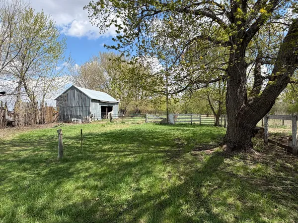 $275,000 | 37026 710th Avenue, St. James, MN 56081