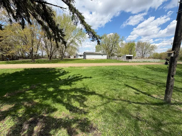 $275,000 | 37026 710th Avenue, St. James, MN 56081