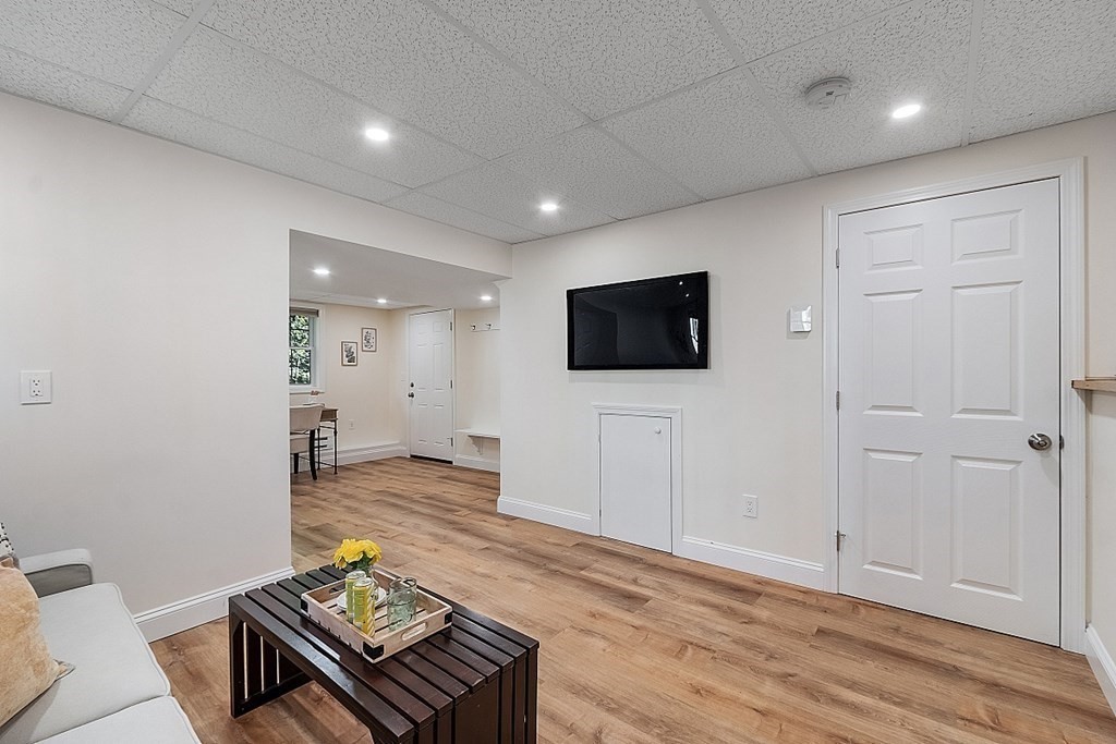 22 Nile Street, Unit 22 Billerica, MA 01821 - Photo 17 of 40