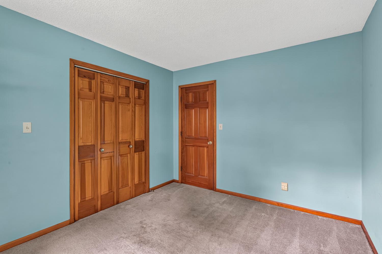 2505 Curtis Road Champaign, IL 61822 - Photo 28 of 37 Gallery Image 28