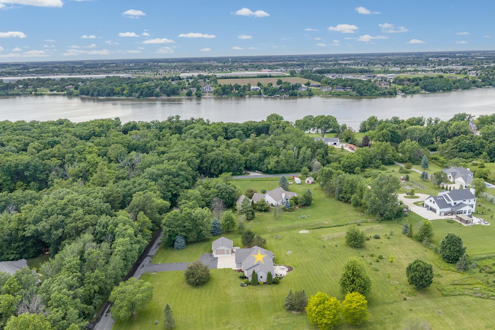 3605 Solitude Road De Pere, WI 54115 - Photo 7 of 58