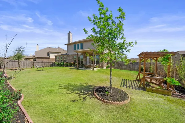 $649,000 | 109 Wake Grove, Buda, TX 78610